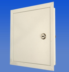 Dvierka rev�zne 200x200 mm KOVOV� so z�mkom na k��� (EI-RLA2020)